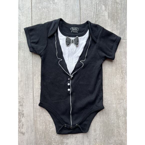Frenchie Mini Couture Baby Boys Black Tuxedo 3D Bowtie One Piece Outfit 18-24m - Picture 1 of 7